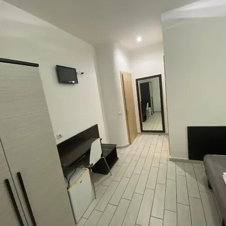 Poma Hotel 3* ミラノ